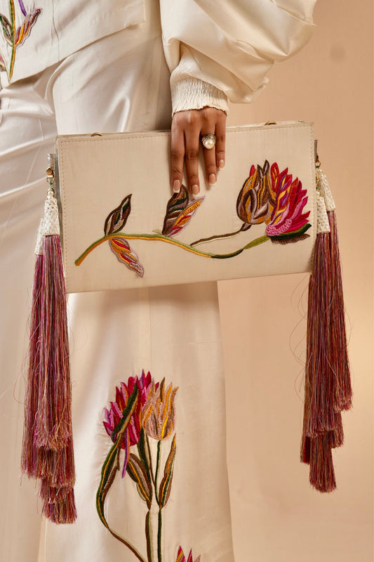IVORY MINIMALIST BAG